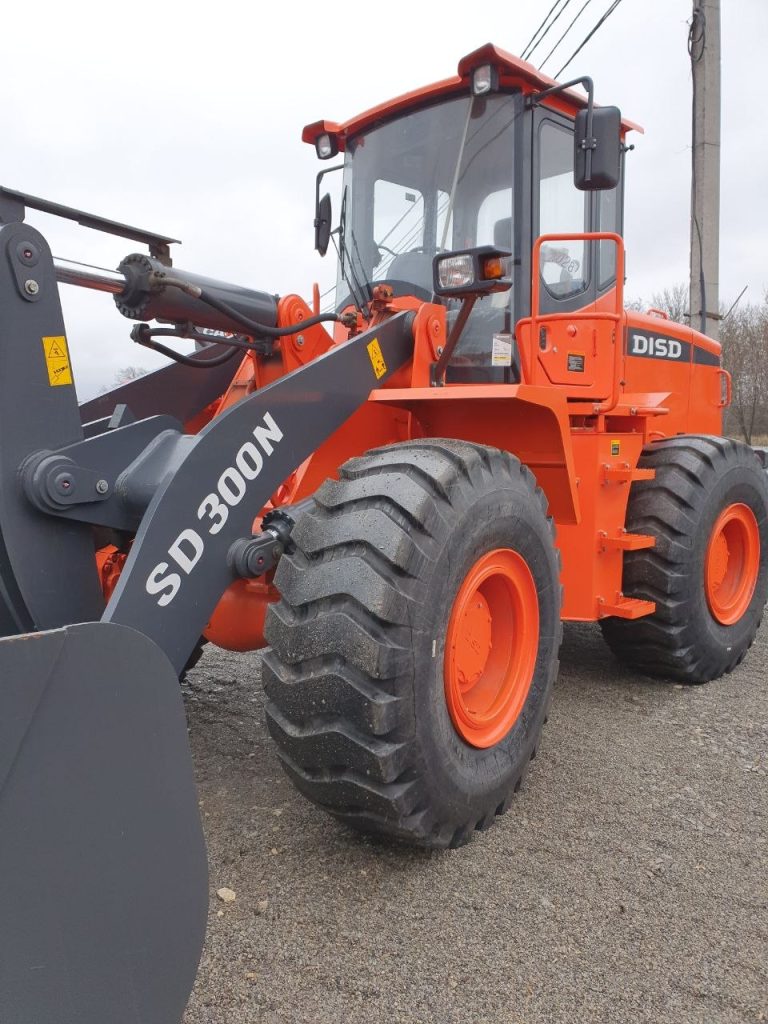 Doosan DISD SD300N — потужний фронтальний навантажувач для кар’єрів, будівництва та промисловості